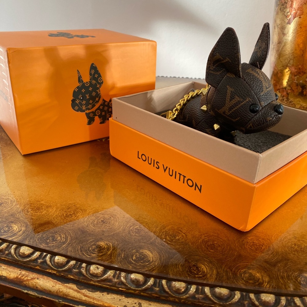 Louis Vuitton monogram dog key holder new